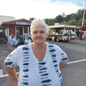 Meet your Posher, Melissa